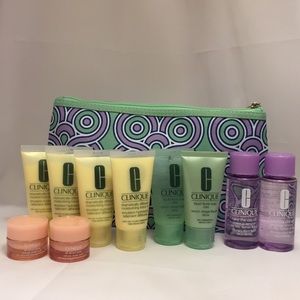Clinique Cleanse and Moisturize set with bag